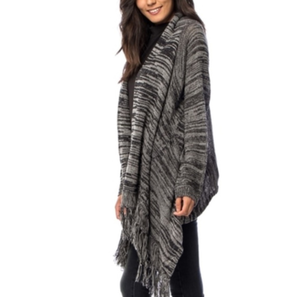Sold out FRINGE TRIM CARDIGAN - Picture 1 of 2
